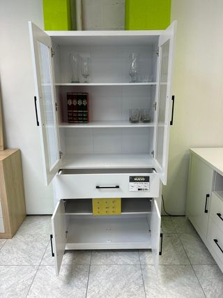 Mueble aparador blanco moderno con vitrina