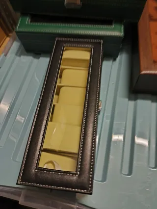 2 scatole porta orologi