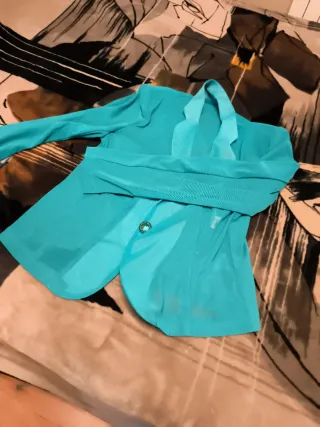 Americana transparente. verde turquesa