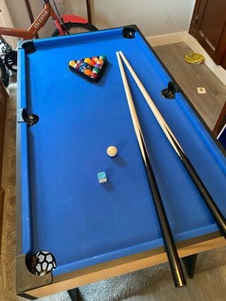 Futbolín, billar y air hockey