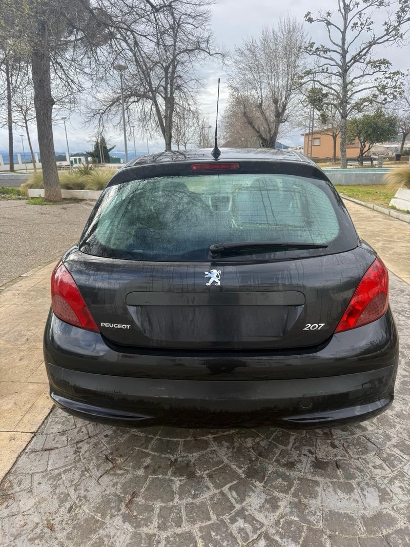 Peugeot 207 1.6 Hdi con Garantia - foto 1