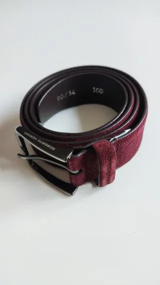 Cinturón ante Roberto Verino granate