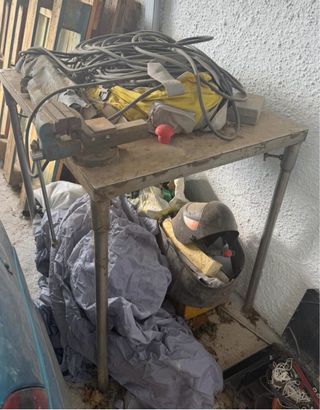 Banco de Taller con Tornillo de Hierro