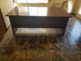 Mesa de despacho 180x94cm con L y cajonera