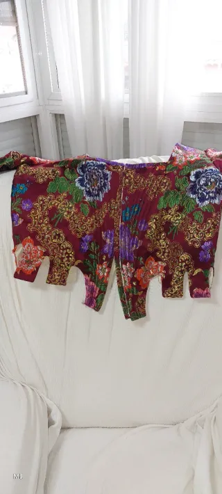 Traje fallera Siglo XVIII talla 46/48 falda 100