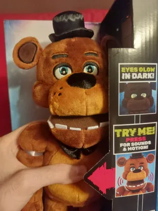 Freddy Fazbear Jazwares, Peluche articolato