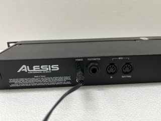 Procesador Efectos Alesis MidiVerb 4