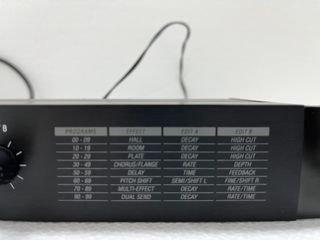 Procesador Efectos Alesis MidiVerb 4