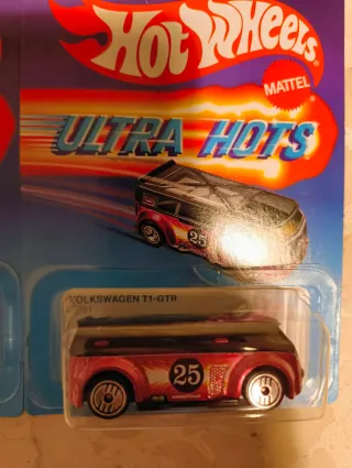 Lote 2 Hot Wheels Ultra Hots