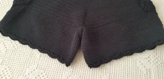 Shorts crochet negro talla M