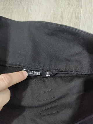 Falda Tiffosi negra plisada con hebillas Talla S