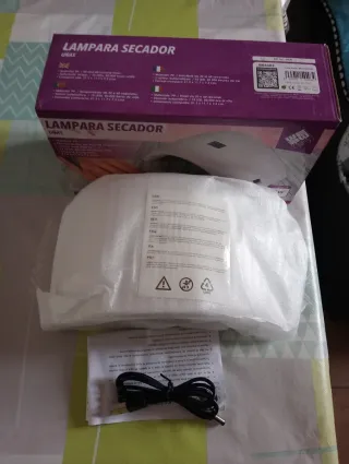 Lámpara Secador de Uñas Blanca