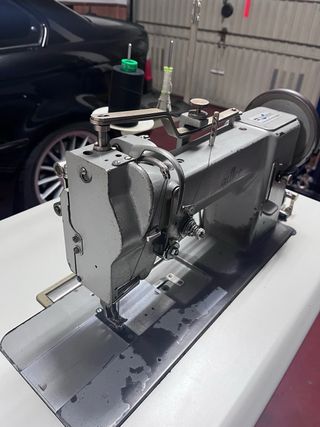 Máquina de coser Adler triple arrastre