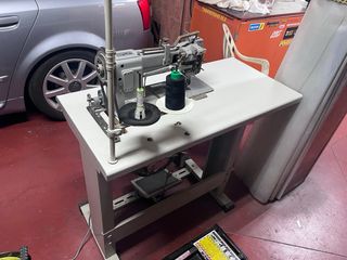 Máquina de coser Adler triple arrastre