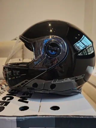 Casco de moto LS2 negro