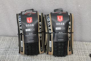 Pareja Cubiertas ENDURO / DH Onza IBEX 29 x 2.6