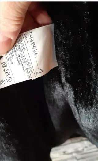 Montone nero donna Benetton