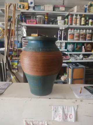 Tinaja de cerámica pintada