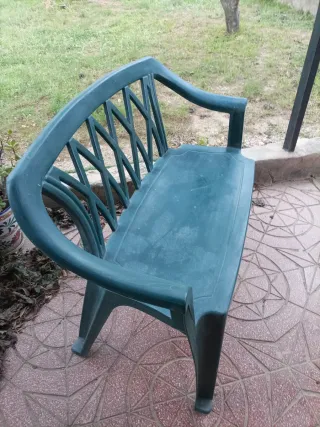 Banco de resina verde