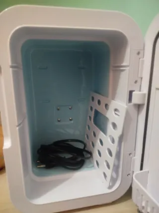 Mini frigorífico cosméticos/bebidas