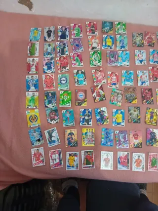 Cromos de fútbol coleccionables