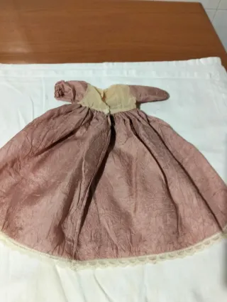 Vestito per bambola