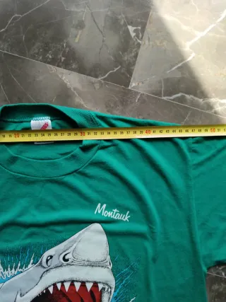 T-shirt Jerzees 00s vintage Montauk Shark