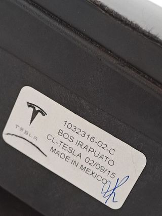 GUANTERA TESLA MODEL S 670307