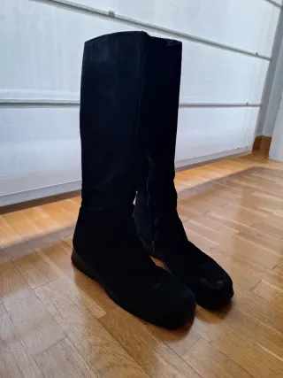 Botas de piel ante serraje negras