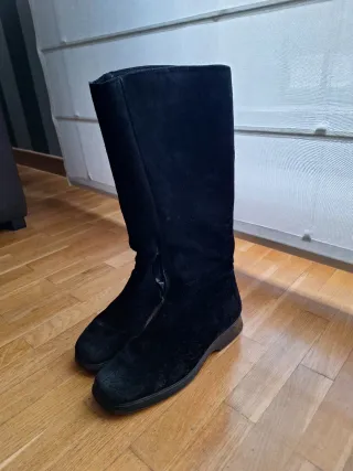 Botas de piel ante serraje negras