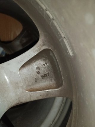 Llantas y neumáticos Toyota Auris