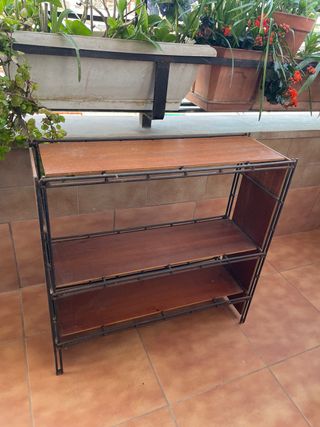 Estantería madera y metal