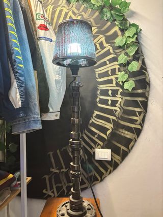 Lampada design industriale asse a camme