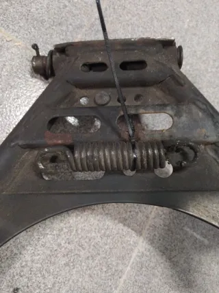 Caballete Burgman 125i (07-14)