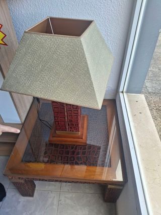 Mesa de centro efecto piel cocodrilo