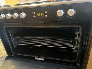 Cocina de gas con horno electrico