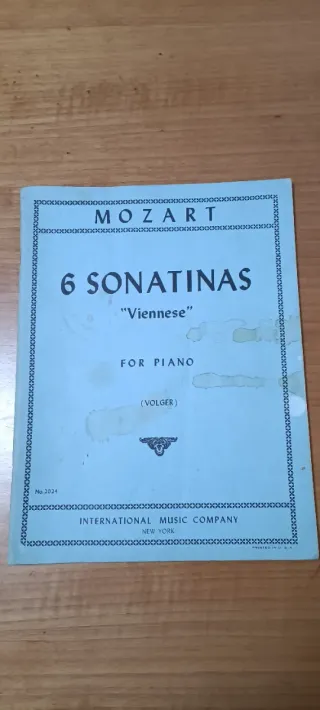 Libro partitura piano