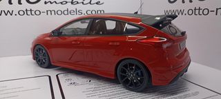 Ford Focus RS MK3 Rojo 1/18 Otto