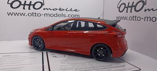 Ford Focus RS MK3 Rojo 1/18 Otto