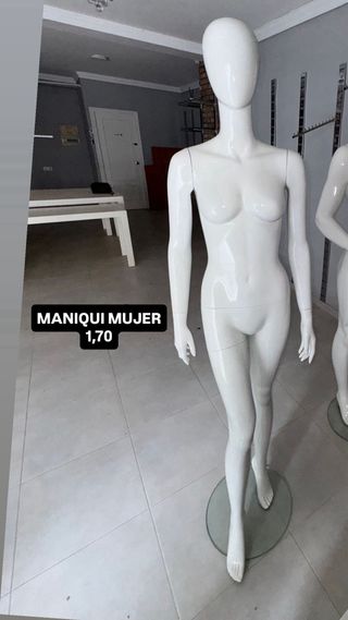 MOBILIARIO TIENDA DE ROPA