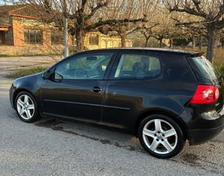 Volkswagen Golf 2005