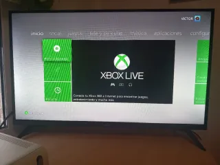 Pack Xbox 360 + 2 mandos + 2 micros + 8 juegos