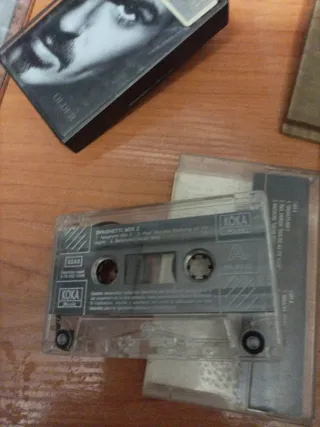 2 Cintas de Cassette Loco X la Tele y spaghetti 2