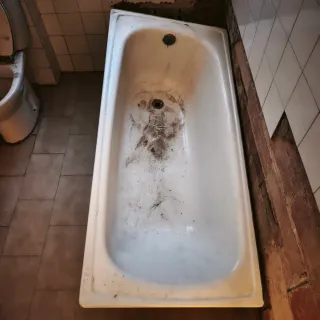 Bañera de hierro fundido blanca