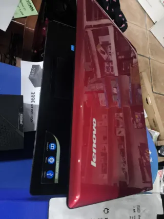 Portátil Lenovo Intel i5/8GB/500GB con Windows 10