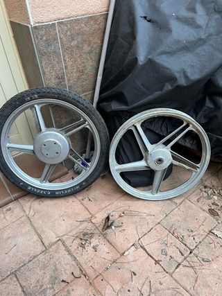 Llantas Vespino Michelin Gazelle