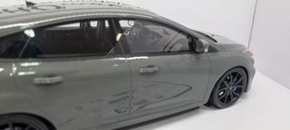 Ford Focus RS MK3 Gris 1/18 Otto