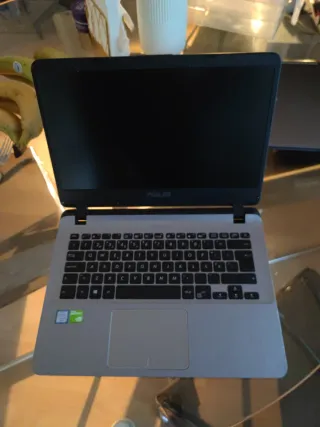 Portátil Asus A407U Gris