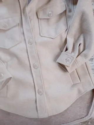 Chaqueta Zara Beige