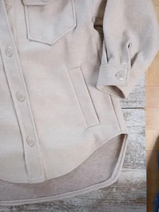 Chaqueta Zara Beige